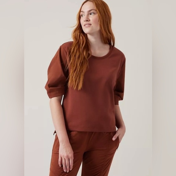 EUC Athleta Harlow Hybrid Tee- M - Picture 1 of 5